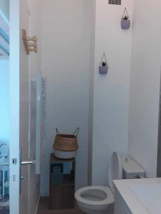 Studio 400M De La Mer Lancieux